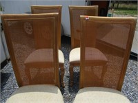 4 Chairs/Nice/Sturdy