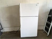 Nice Working Refrigerator/Freezer Combo