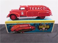 1993 Ertl TEXACO 1939 Dodge Airflow Bank