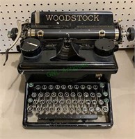 Nice antique Woodstock typewriter - black enamel