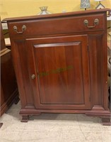 Pennsylvania House side cabinet - one drawer over