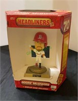 Mark Maguire Commemorative figure - 70 home runs,