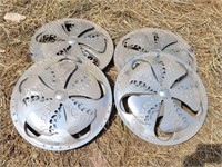 SPINNER HUBCAPS 15 INCH