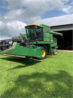 John Deere 6620 Combine