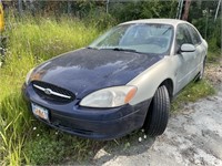 2004 Ford Taurus