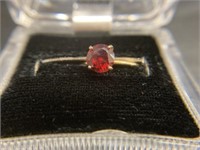 14K Ring w/ Red Stone