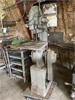 Vertical Metal Cutting Band Saw w/Extra Bands