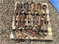 PALLET HAMMER WRENCHES