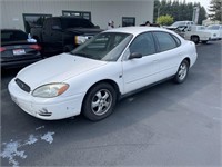 2004 Ford Taurus