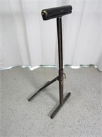 Delta Horizontal Range Roller Stand