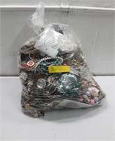 32 lbs. of Costume & Vintage Jewelry T14F