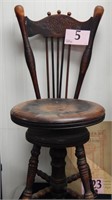 ANTIQUE PRESSED BACK PIANO STOOL CHAIR WITH METAL
