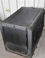 LG PORTABLE DOG KENNEL ! -READ DISCRIPTION !