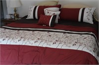 Beautiful Comforter Set-- King Size