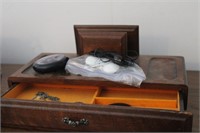 Gentlemen's Dresser Caddy/Jewelry Box