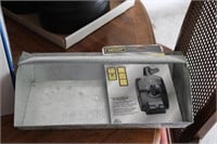 Galvanised Metal Tool Tray & Electric Timer