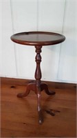 SMALL CHERRY PEDESTAL SIDE TABLE