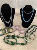 (ST) Large assortment of costume jewelry