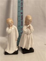 B) Pair of Ceramic figurines