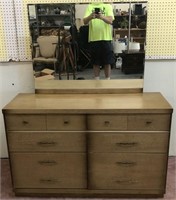 Dresser w/Mirror (Bassett)