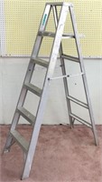 Aluminum Step Ladder