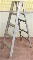 Aluminum Step Ladder