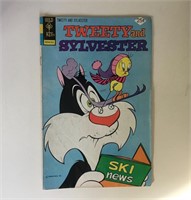 TWEETY AND SILVESTER COMIC BOOK