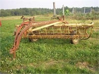 NEW HOLLAND 256 HAY RAKE