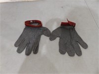 Pair of Saf-T-Gard M&L Chainmail Gloves