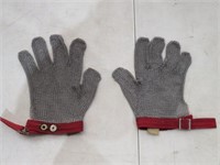 Pair of Saf-T-Gard Chainmail Gloves