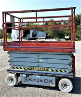 SkyJack 4830EP Electric Scissor Lift