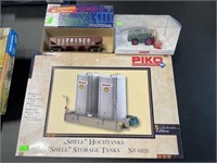 Ho Scale Shell Storage Tanks, Roundhouse Train