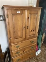 Pine dresser cabinet