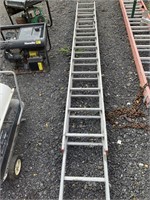 WERNER D1124-2 24FT EXTENSION LADDER SAF-T LADDER