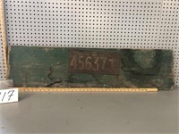 1953 LICENCE PLATE NAILED TO BOARD