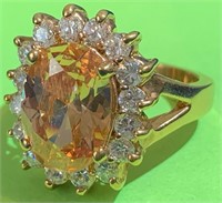 898 - LOVELY COSTUME JEWELRY RING