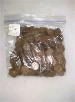 Bag of 275 wheat pennies