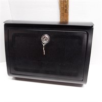 Wall Mount Mail Box with Lock and Key