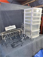 Six drawer plastic organizer, quantity  of wrought