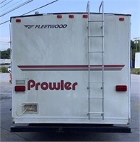 2006 Fleetwood 23’ Camper Trailer Prowler