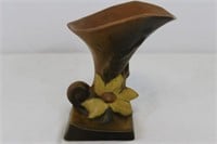 Vintage Roseville Cornucopia Vase