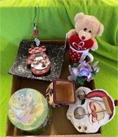 Rabbit Musical Snow Globe & Assorted Holiday Items