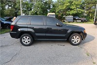 08 Jeep Grand Cherokee  Subn BK 6 cyl  4X4; Roof