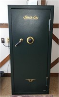 Stack On fire proof gun safe in exc  w combination