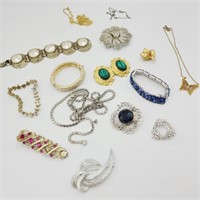Lot of Costume Jewelry w/ Brooches