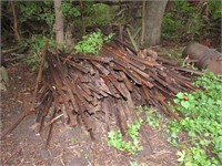 PILE OF STEEL T FENCE POSTS