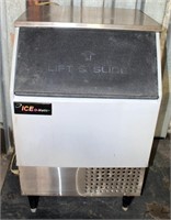 Ice-O'Matic Ice Maker, works.