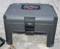 Rubbermaid toolbox step stool w tools/contents
