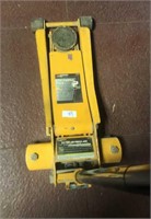 2 ton floor jack yellow