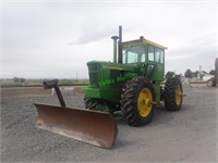 1971 John Deere 7020 4WD Tractor w/ Blade